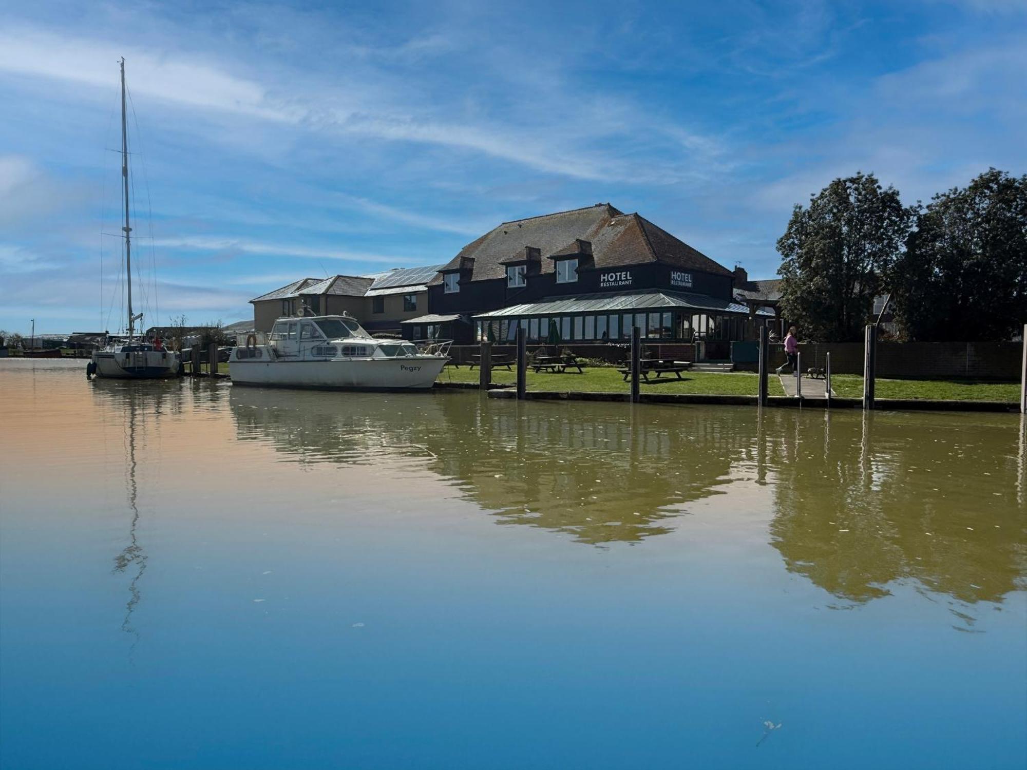 The River Haven Hotel Rye Exterior foto